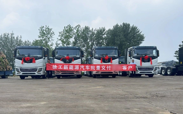 車隊(duì)老板的“致富經(jīng)”：“選擇徐工，就是選擇成功！”