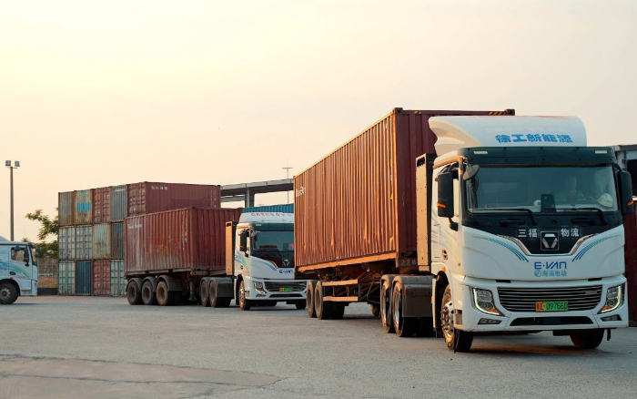 四次復(fù)購(gòu)！客戶為何對(duì)徐工新能源重卡情有獨(dú)鐘