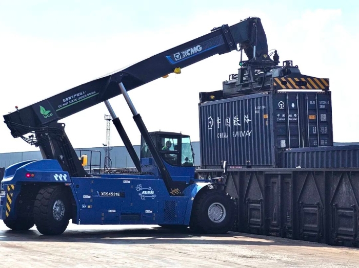 高效賦能鐵路物流運(yùn)輸！毫米級(jí)精控背后的技術(shù)革新……