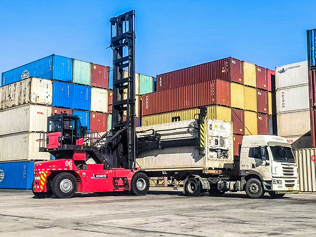 征戰(zhàn)-20℃！徐工綠色智能裝備列陣渤海灣